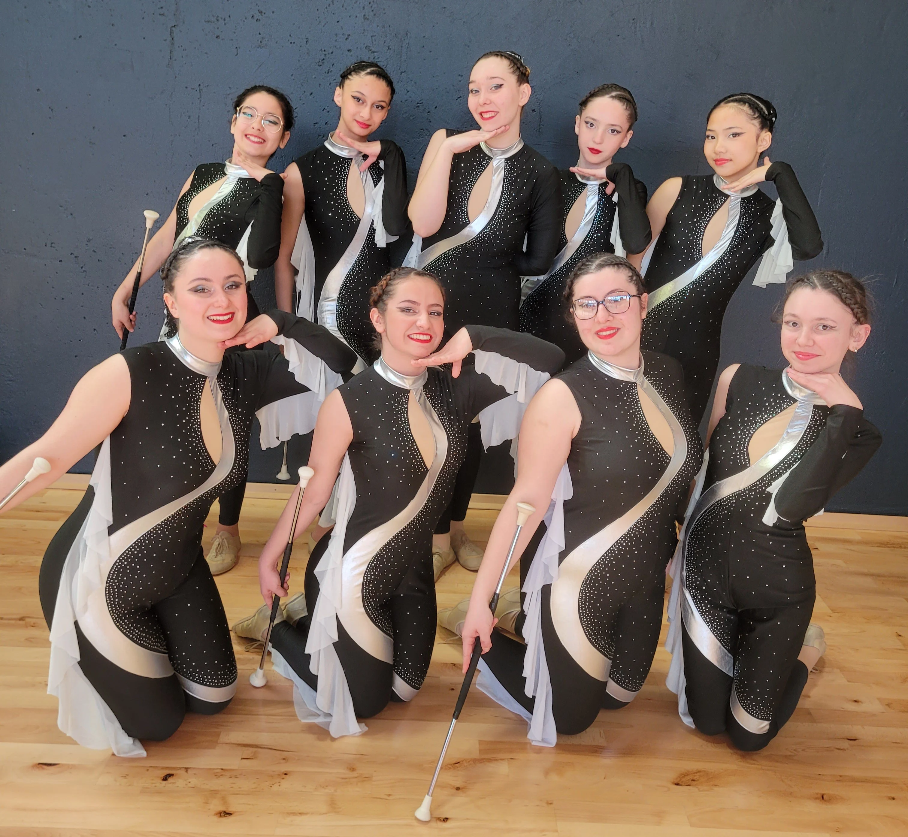 Danse Twirl Séniors  avec les remplaçantes